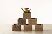Load image into Gallery viewer, Reclaimed Wood Mini Square Planters / Favor Boxes