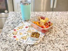 Load image into Gallery viewer, Reusable Paper Towels--Watercolor Poinsettias
