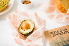 Load image into Gallery viewer, Bee Good Foodwraps
